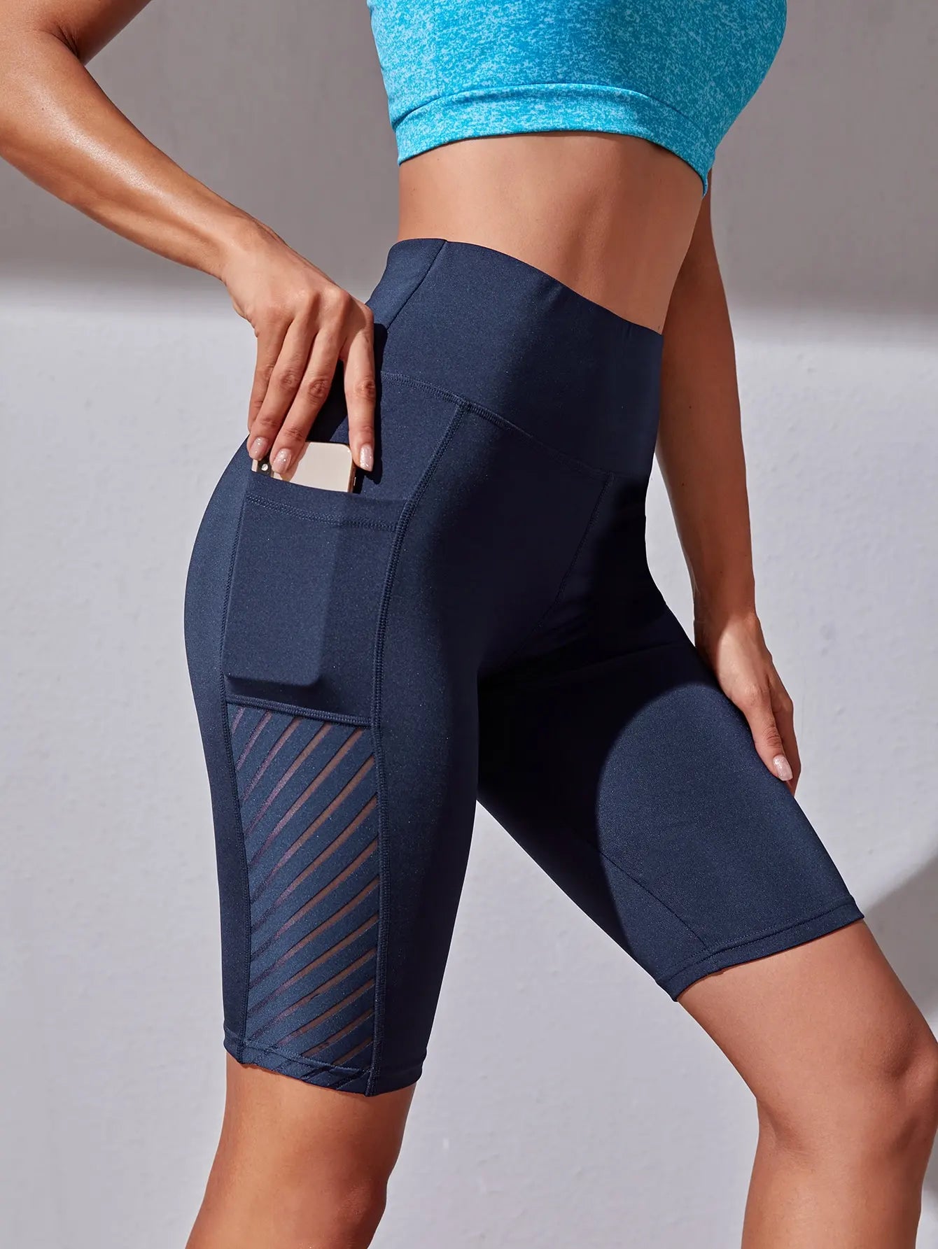 High Waist Elastic Yoga Shorts With Pocket